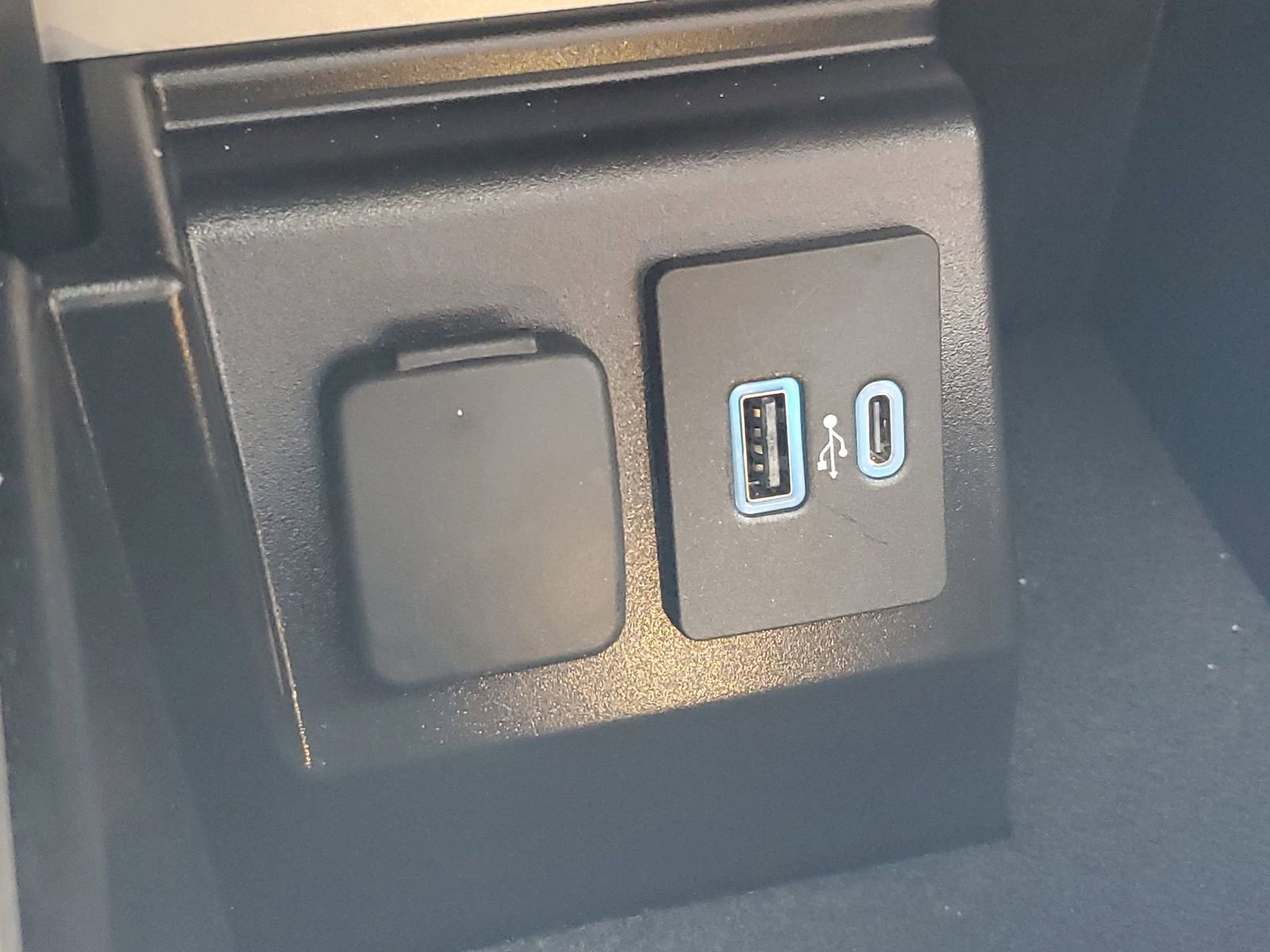 Certified 2023 Ford Explorer King Ranch w/ Technology Package image 29