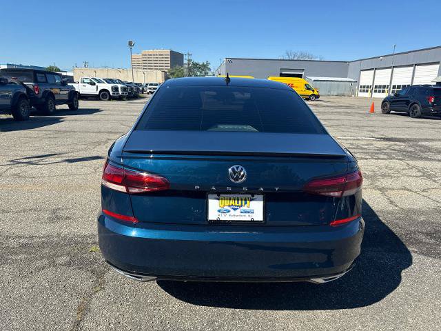 Used 2020 Volkswagen Passat 2.0T R-Line FWD image 5