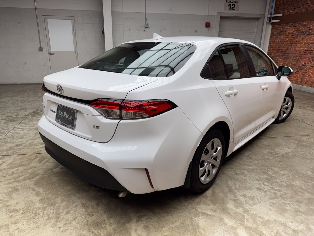 Used 2026 Toyota Corolla LE FWD image 4