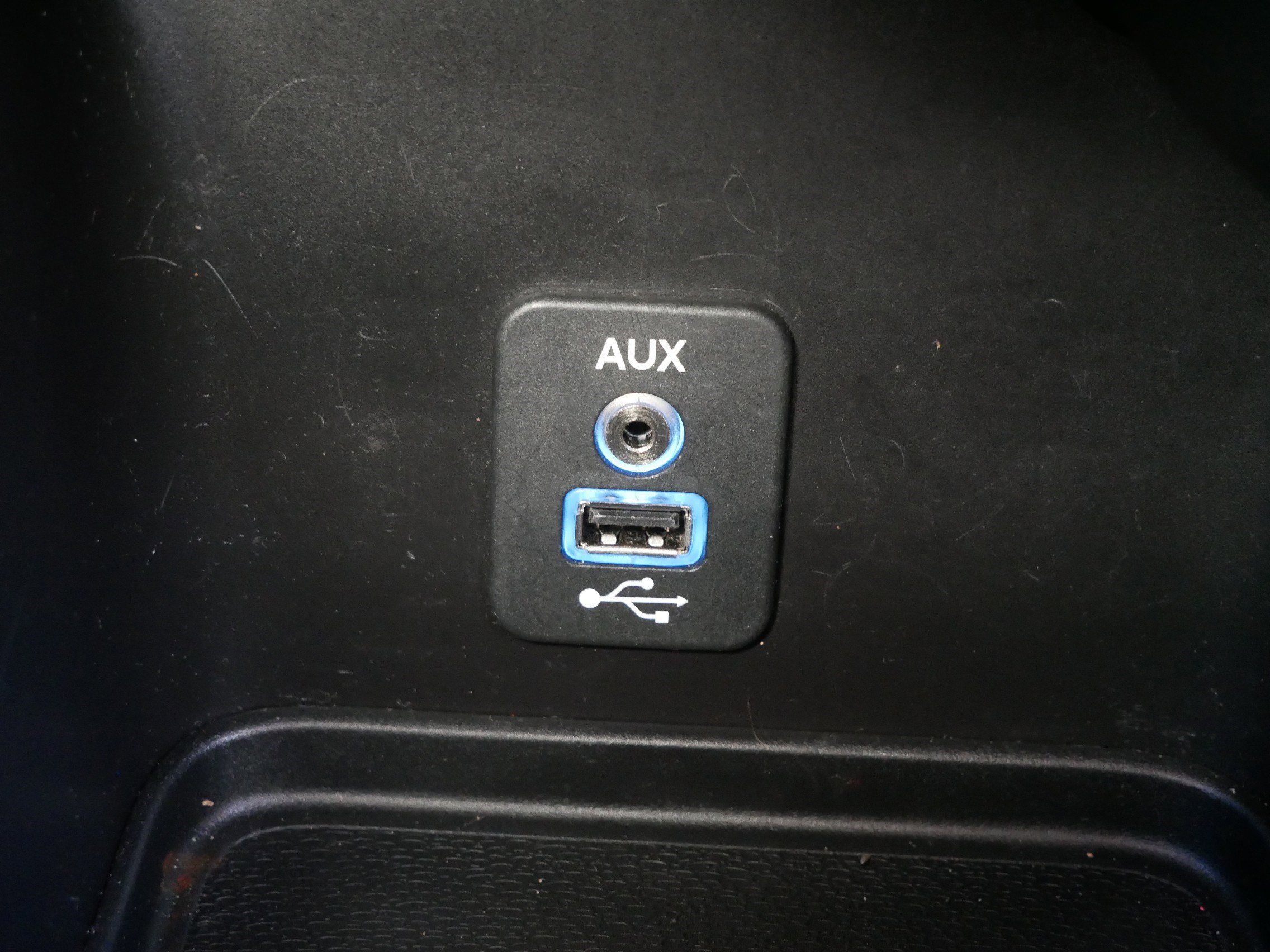 Used 2020 Dodge Journey SE w/ Blacktop Package FWD image 31