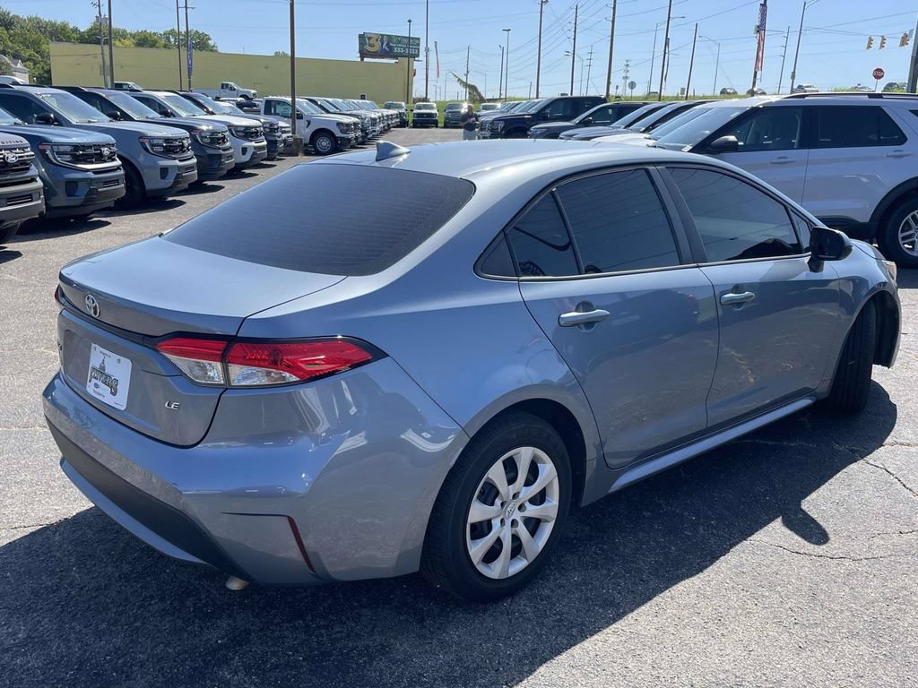 Used 2020 Toyota Corolla LE FWD image 3