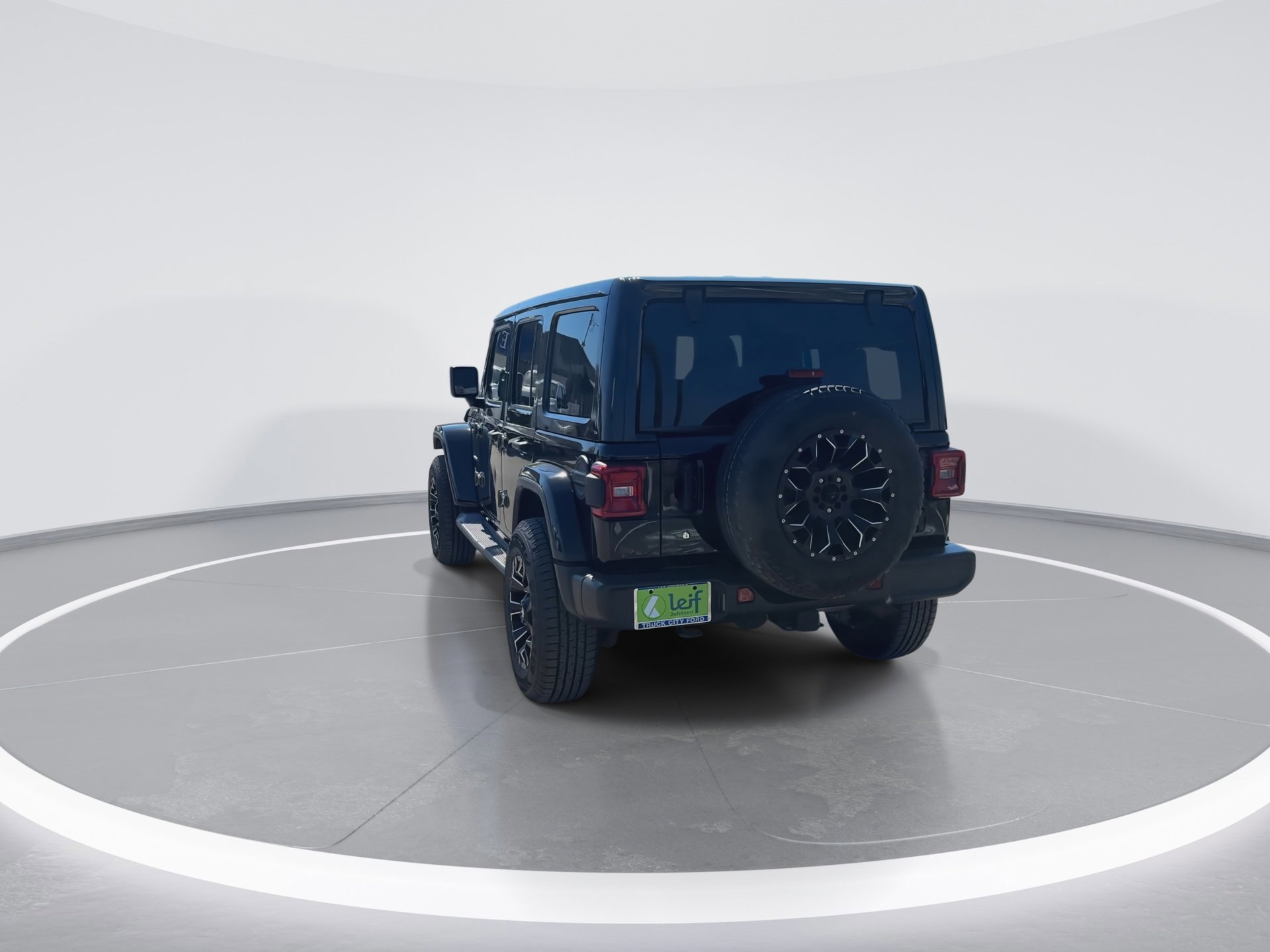Used 2019 Jeep Wrangler Unlimited Sahara image 5