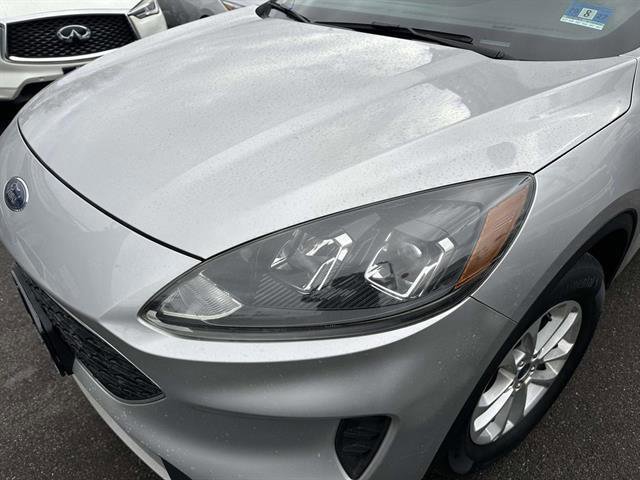 Certified 2020 Ford Escape SE image 34