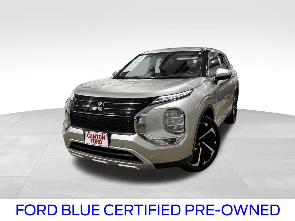 Used 2024 Mitsubishi Outlander SE Black Edition image 1