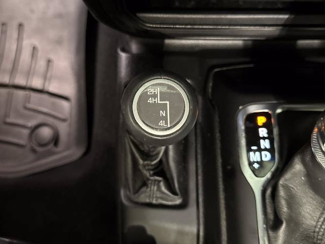Used 2021 Jeep Wrangler Unlimited Sahara AWD/4WD image 29