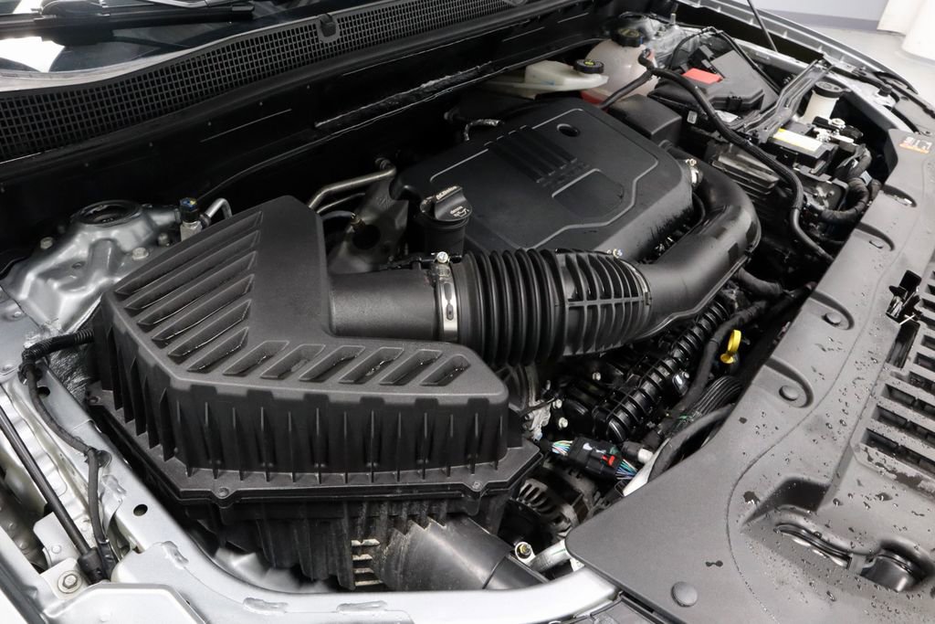 Used 2025 Chevrolet Blazer LT FWD image 18