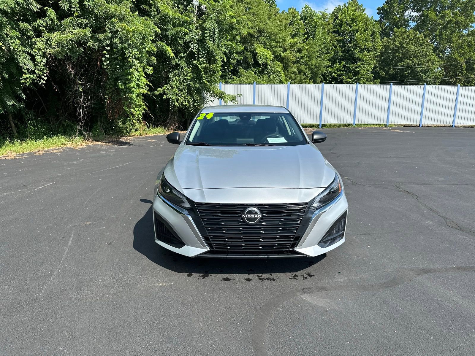 Used 2024 Nissan Altima 2.5 SV image 7