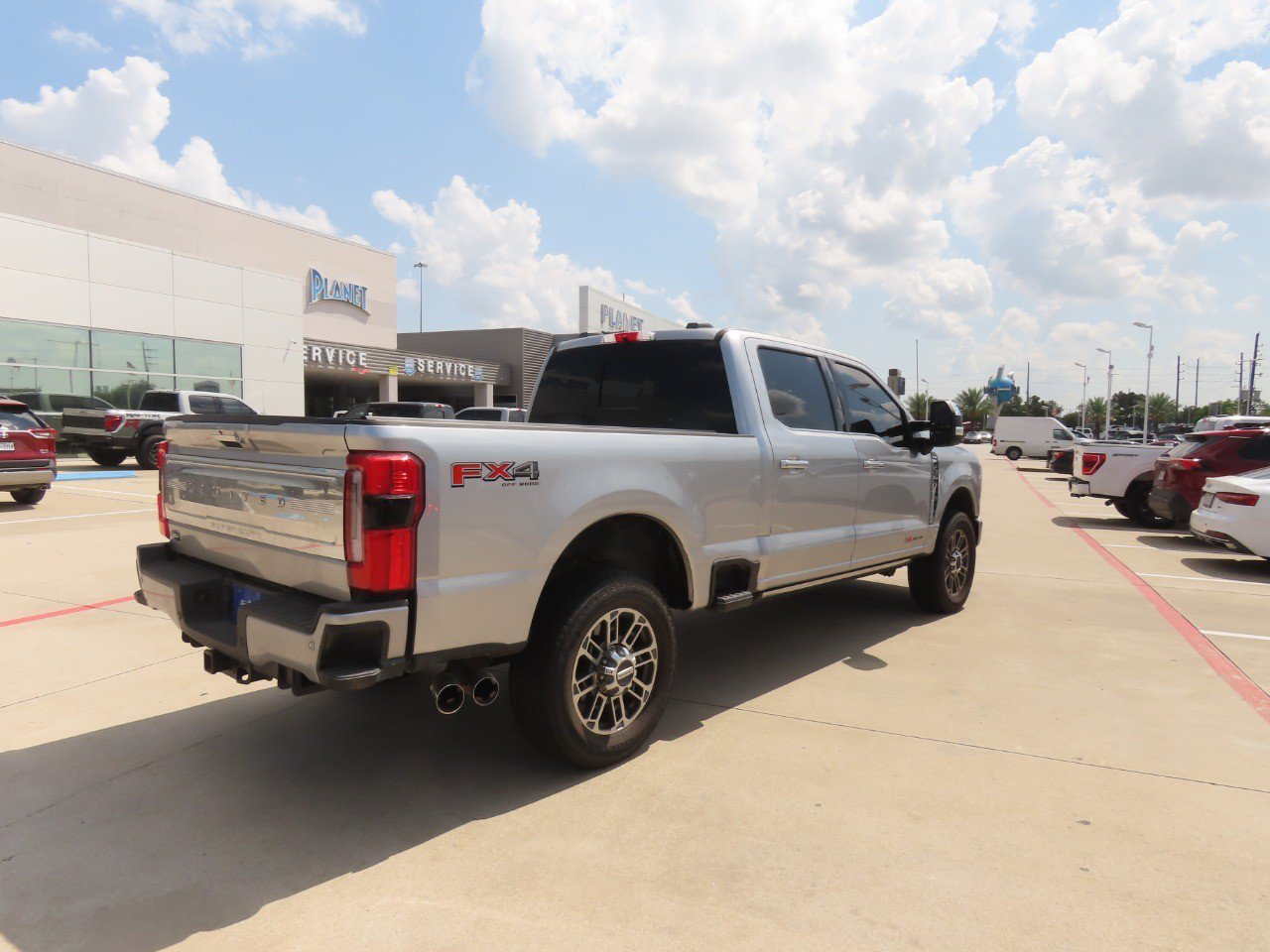 Certified 2024 Ford F250 Limited w/ FX4 Off-Road Package AWD/4WD image 9