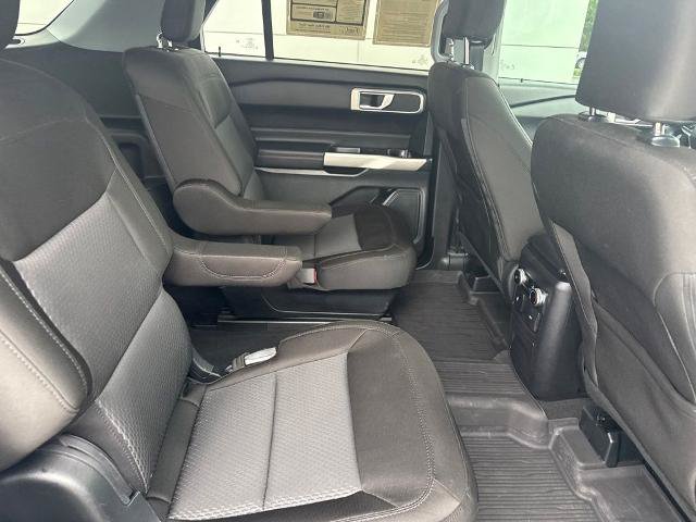 Certified 2024 Ford Explorer XLT RWD image 29