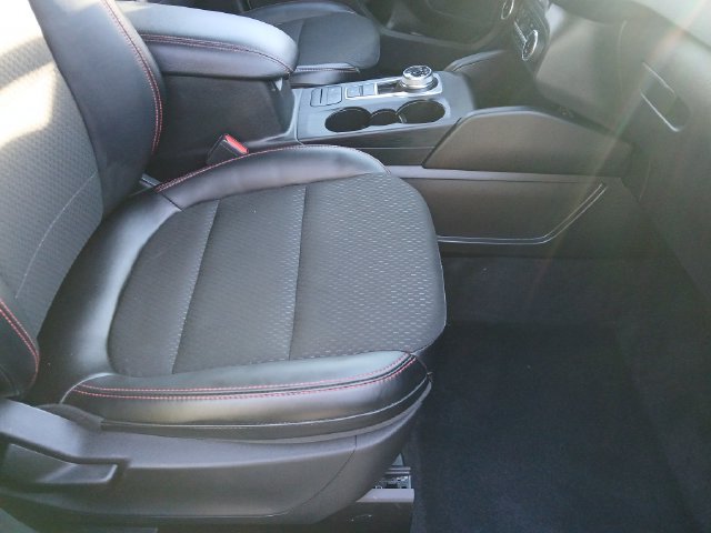 Certified 2025 Ford Escape ST-Line Select AWD/4WD image 51