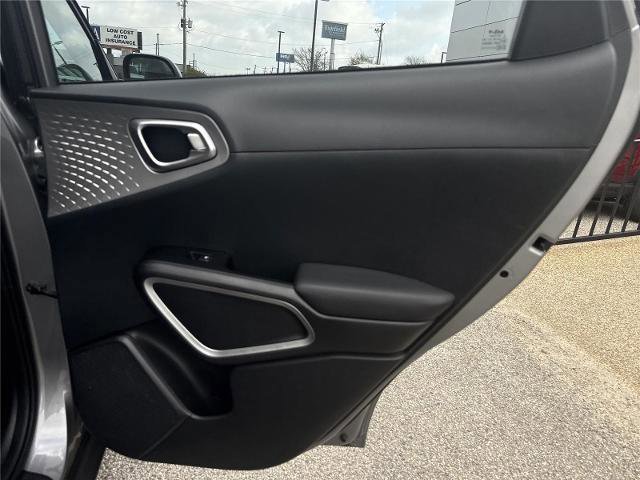 Used 2024 Kia Soul LX w/ Option Group 015 FWD image 22