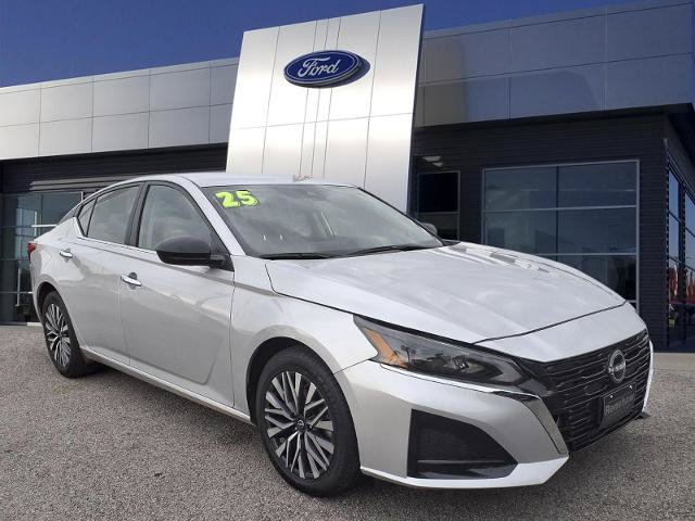 Used 2025 Nissan Altima 2.5 SV