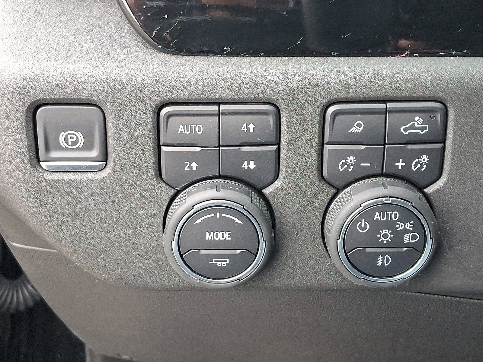 Used 2025 Chevrolet Silverado 1500 ZR2 image 25