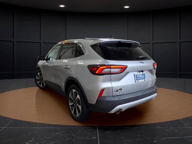 Certified 2023 Ford Escape Platinum AWD/4WD image 4