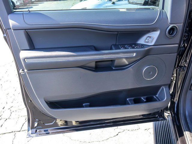 Certified 2024 Ford Expedition XLT image 26