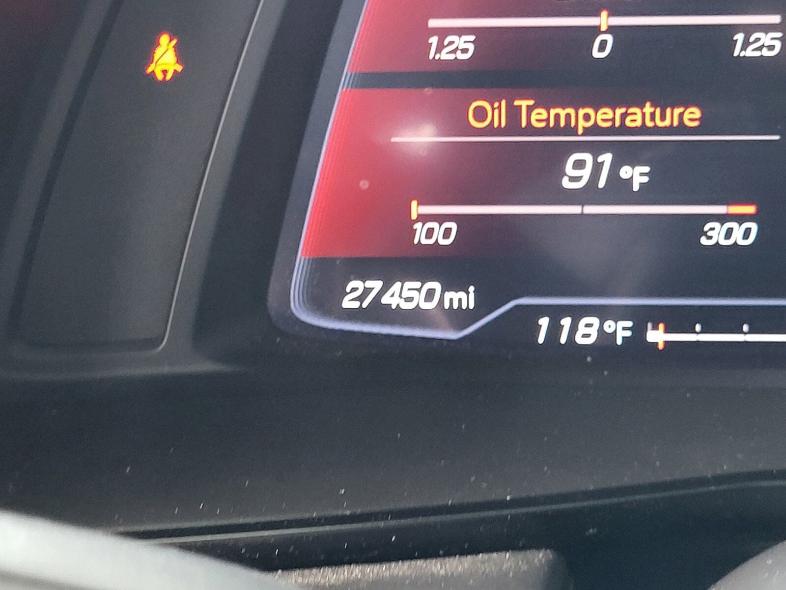 Used 2021 Chevrolet Corvette Stingray Premium Cpe w/ Z51 Performance Package image 24