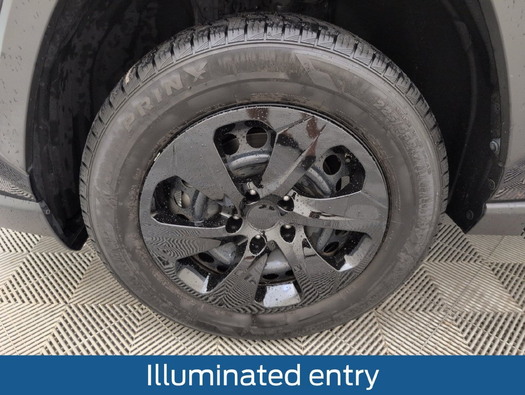 Used 2020 Toyota RAV4 LE FWD image 21