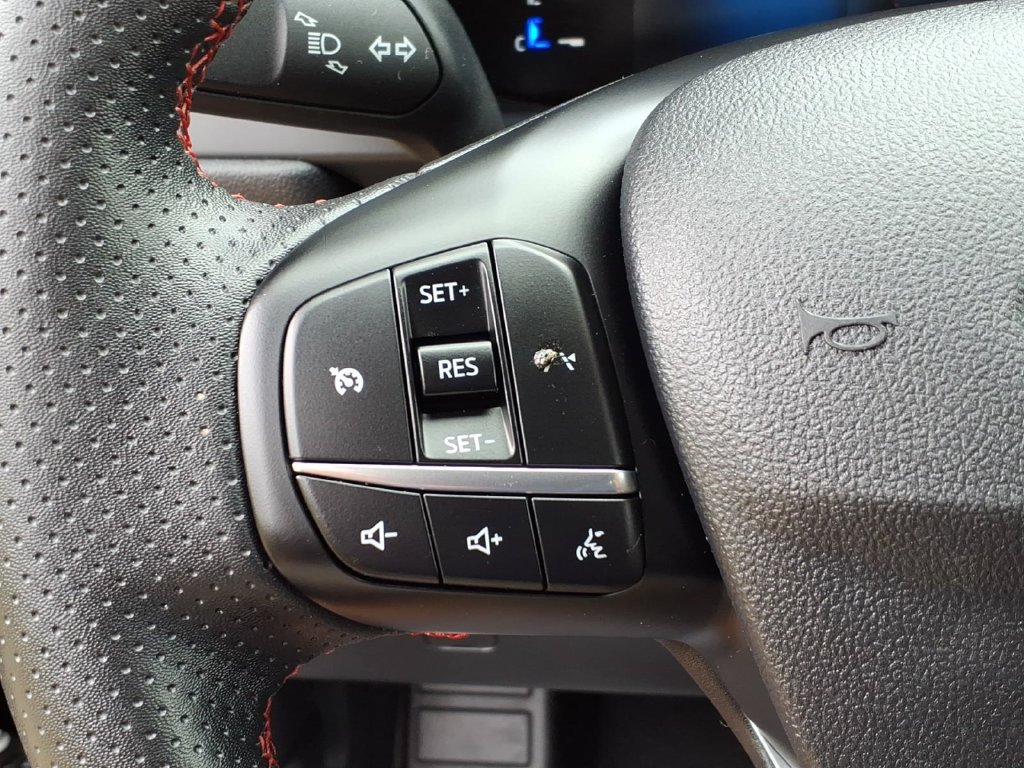Certified 2025 Ford Escape ST-Line AWD/4WD image 25