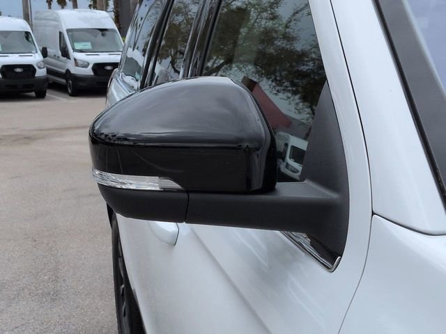 Certified 2025 Ford Expedition Max Platinum image 12