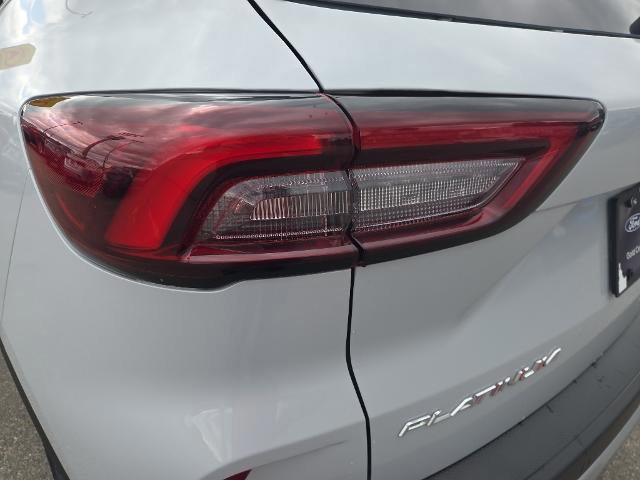 Certified 2025 Ford Escape Platinum AWD/4WD image 8