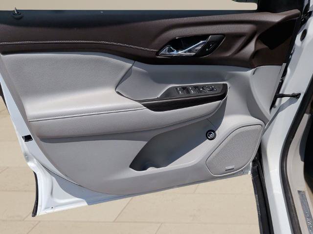 Used 2023 GMC Acadia SLT FWD image 28