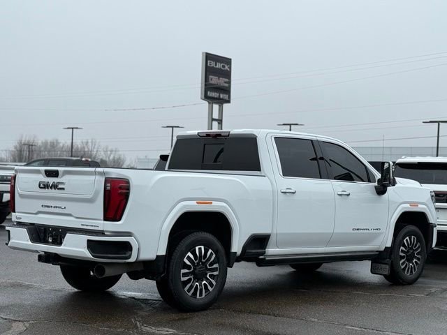 Used 2024 GMC Sierra 2500 Denali Ultimate image 9
