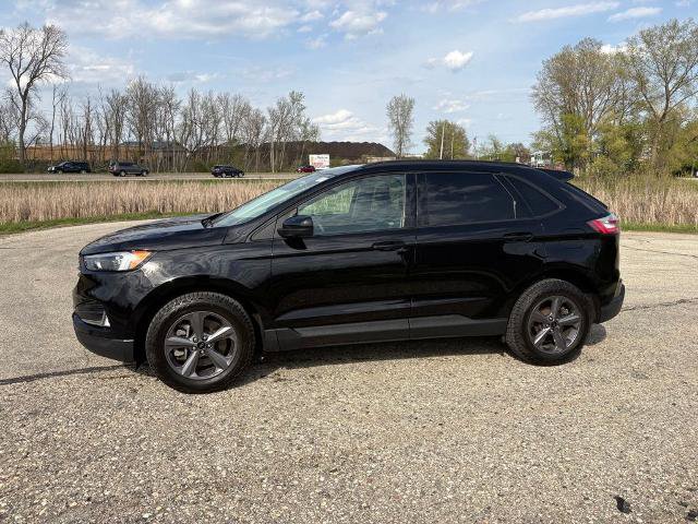 Certified 2023 Ford Edge SEL w/ Sport Appearance Package AWD/4WD image 5