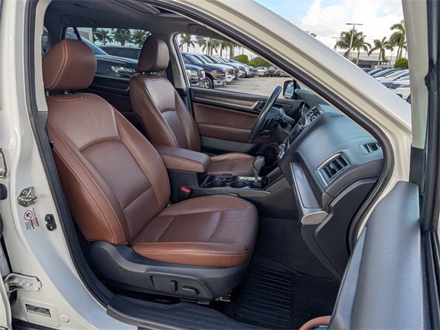 Used 2017 Subaru Outback 3.6R Touring image 16