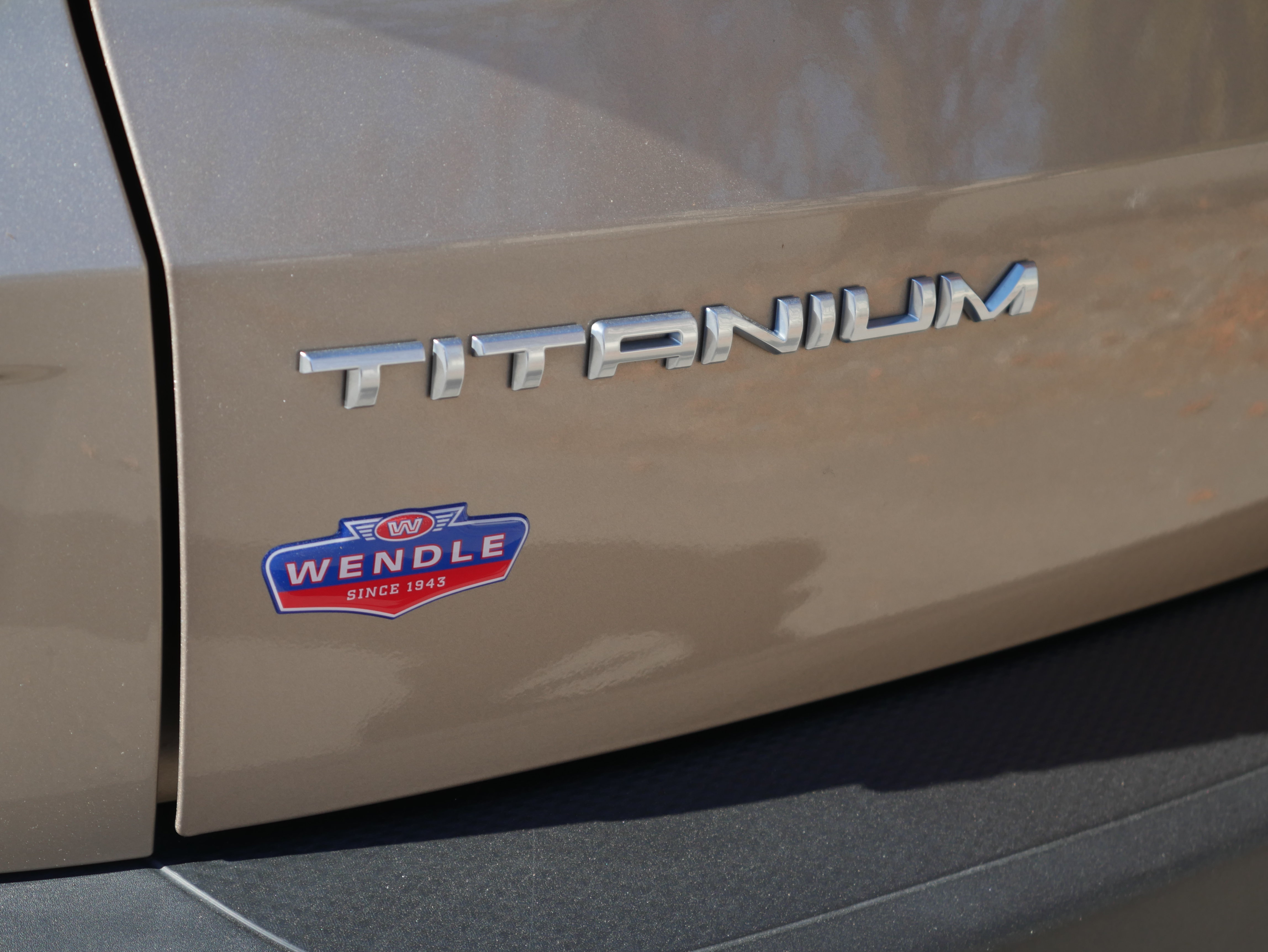 Certified 2021 Ford Escape Titanium AWD/4WD image 18