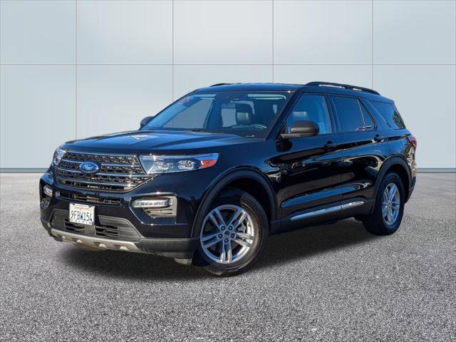 Certified 2023 Ford Explorer XLT w/ Equipment Group 202A image 7