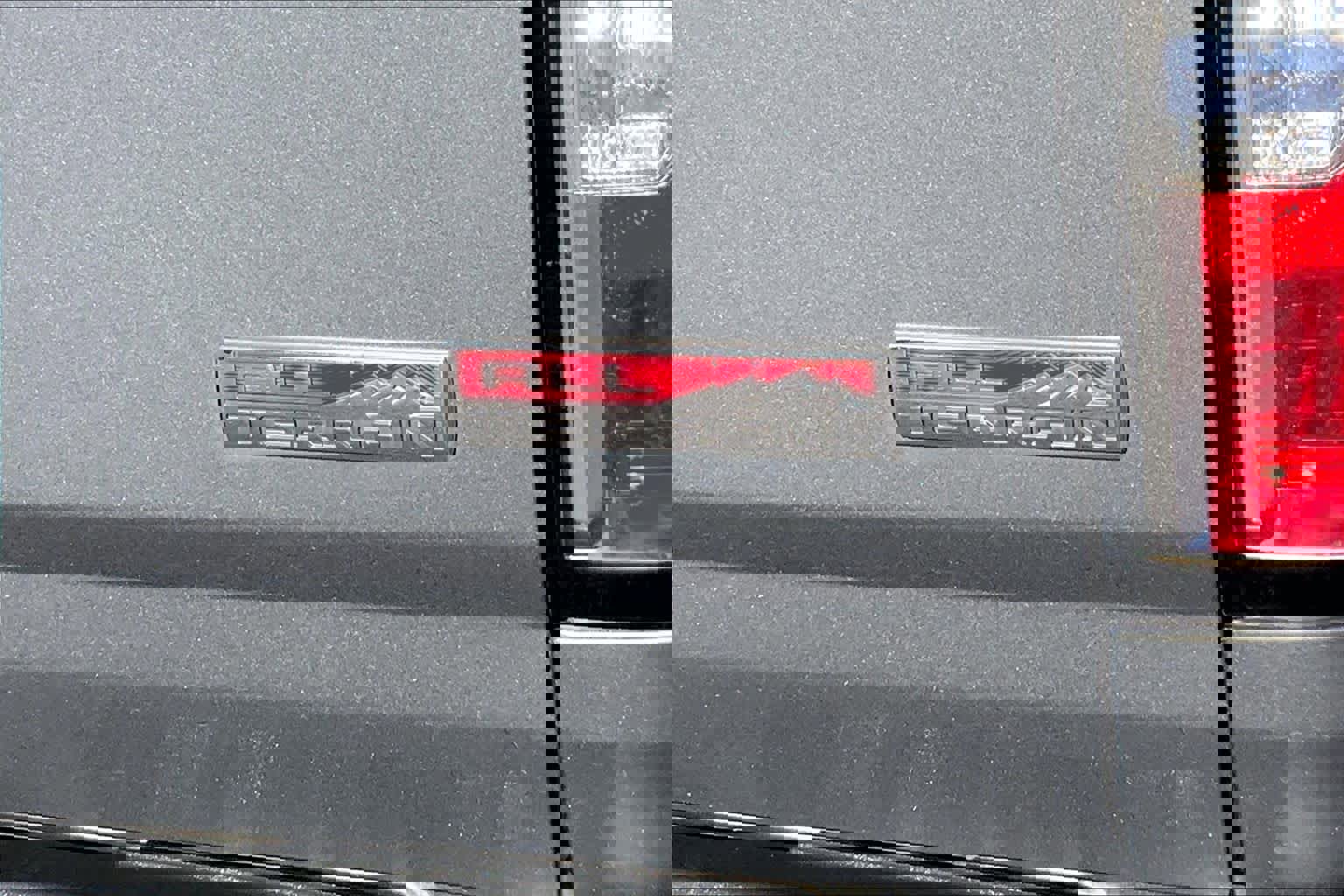 Used 2019 GMC Canyon All Terrain w/ Trailering Package image 10