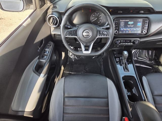 Used 2023 Nissan Kicks SR w/ SR Premium Package FWD image 14