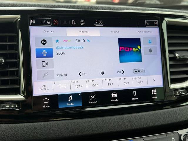 Used 2022 Chrysler Pacifica Touring-L FWD image 17