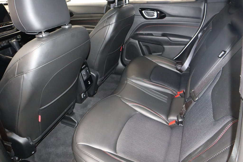 Used 2023 Jeep Compass Trailhawk w/ Trailhawk Convenience Group image 20