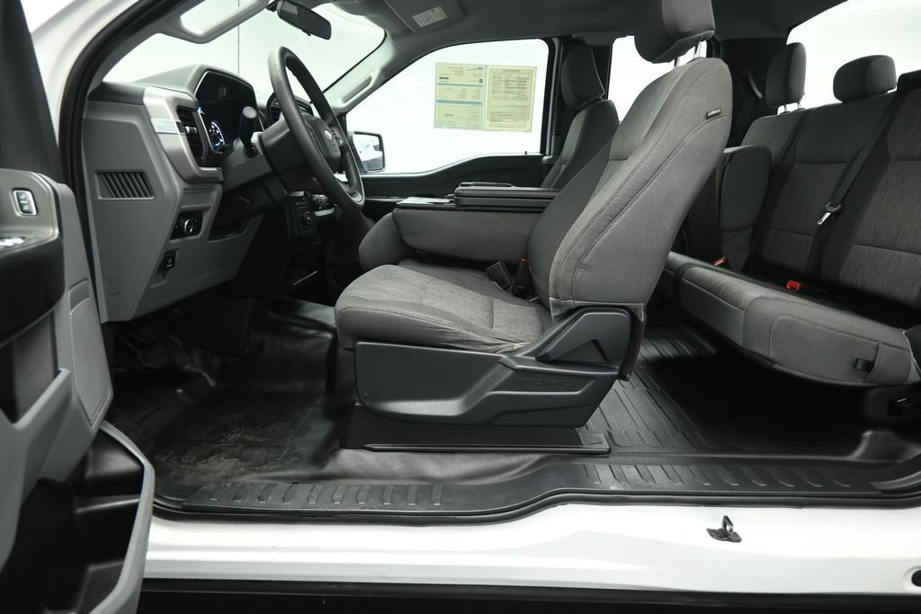 Certified 2023 Ford F150 XL w/ Trailer Tow Package RWD image 8