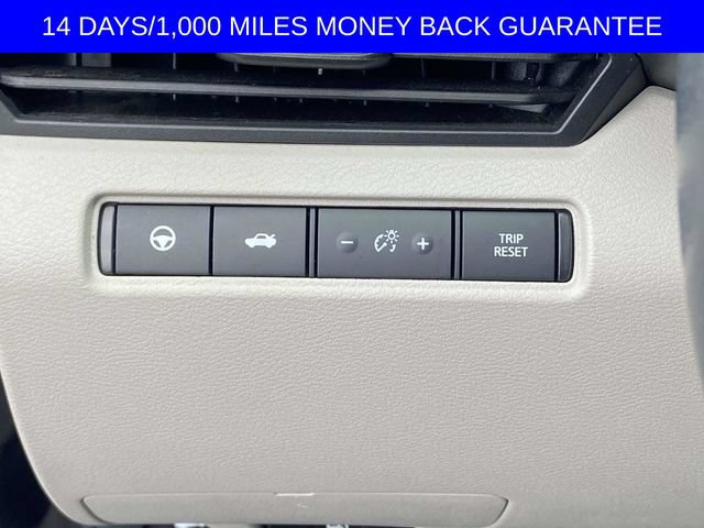 Used 2024 Nissan Altima 2.5 SV w/ SV Premium Package FWD image 24
