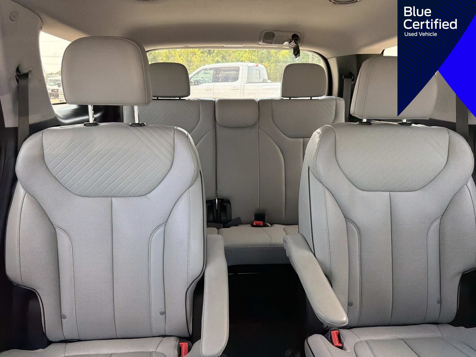 Used 2024 Hyundai Palisade SEL FWD image 13