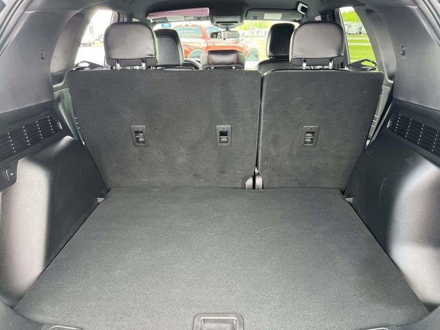 Certified 2023 Ford Escape ST-Line w/ Cold Weather Package FWD image 9