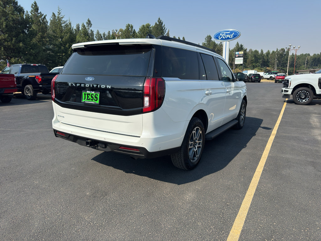 Certified 2025 Ford Expedition Active AWD/4WD image 6