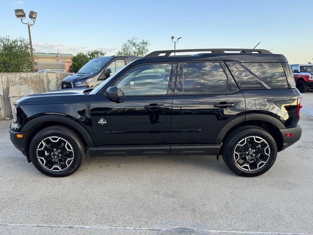 Certified 2025 Ford Bronco Sport Outer Banks w/ Outer Banks Tech Package+ AWD/4WD image 11