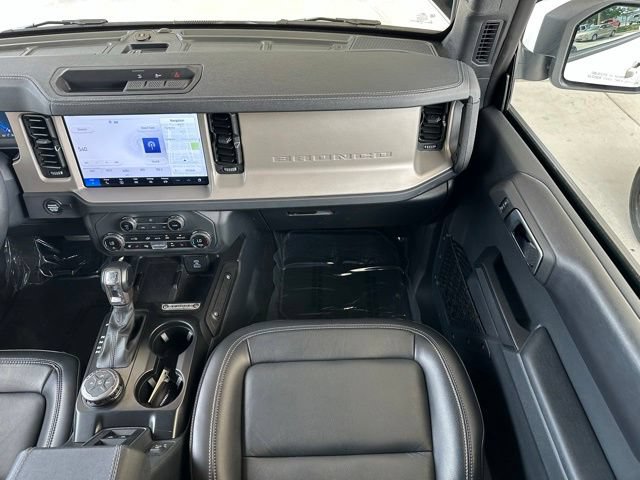 Certified 2025 Ford Bronco Outer Banks AWD/4WD image 13