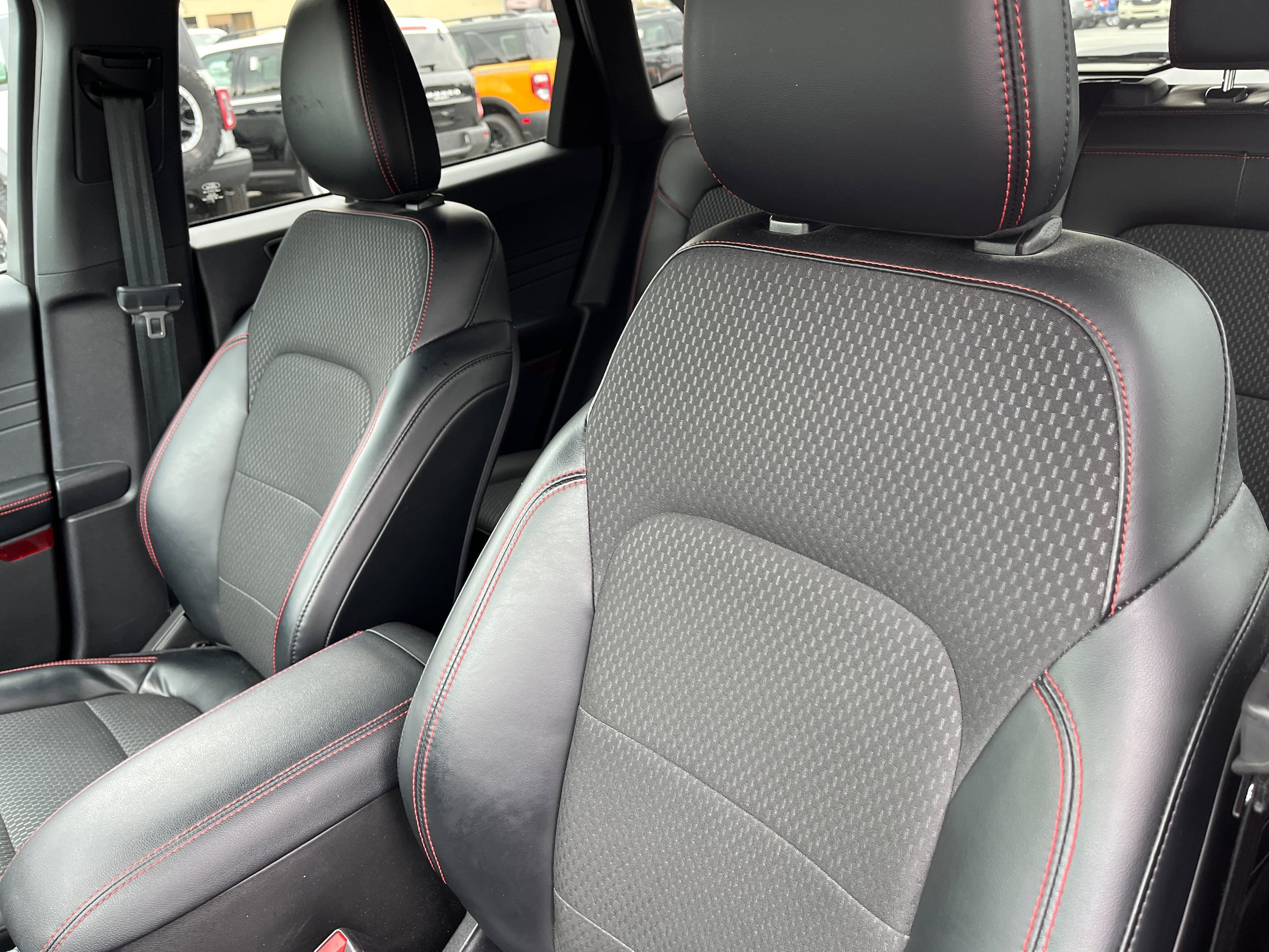 Certified 2023 Ford Escape ST-Line w/ Tech Pack #1 AWD/4WD image 9