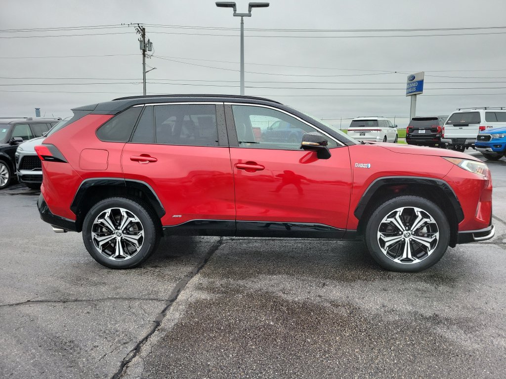 Used 2021 Toyota RAV4 XSE w/ Weather Package AWD/4WD image 3