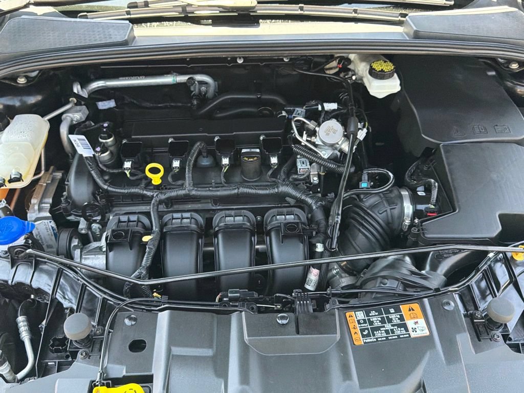 Certified 2017 Ford Focus SEL FWD image 35