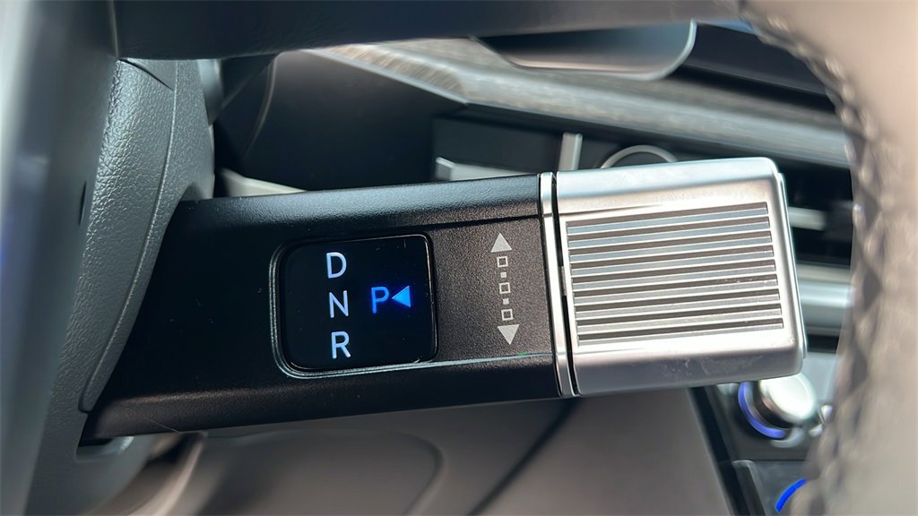 Used 2025 Hyundai Santa Fe Calligraphy image 15
