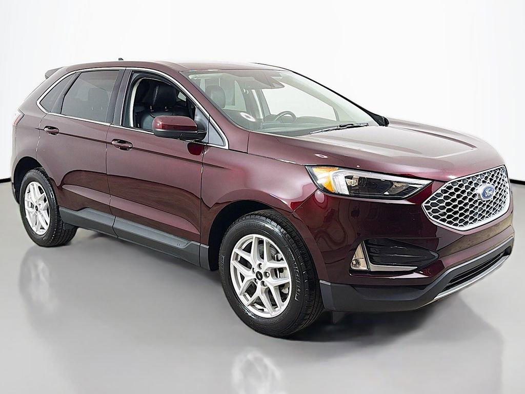 Certified 2023 Ford Edge SEL w/ Convenience Package AWD/4WD image 2