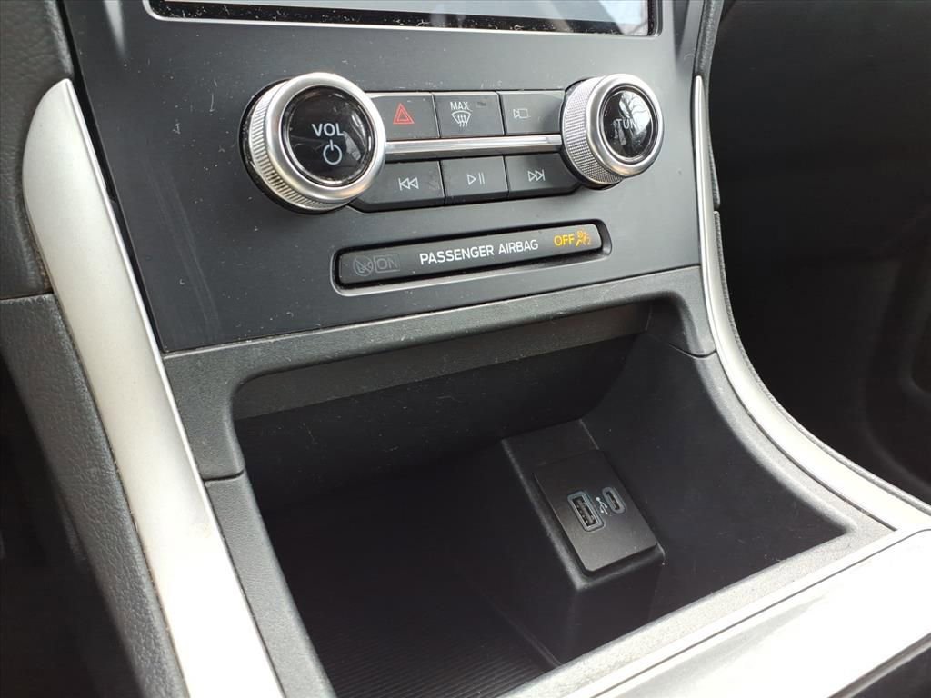 Certified 2024 Ford Edge SEL image 20