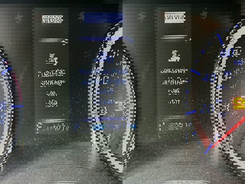 Used 2020 Toyota Highlander L image 23