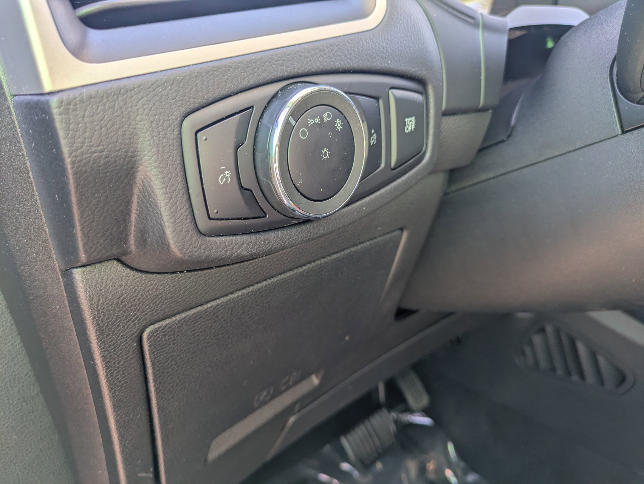 Certified 2024 Ford Edge SEL image 14