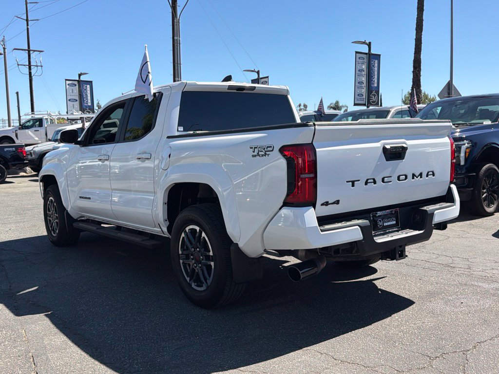 Used 2025 Toyota Tacoma TRD Sport AWD/4WD image 8